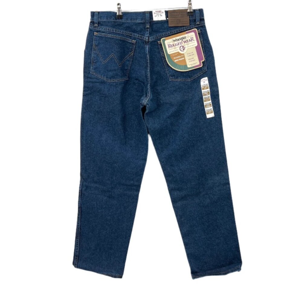 NWT Wrangler Rugged Wear Relaxed Fit Jeans - Picture 3 of 3